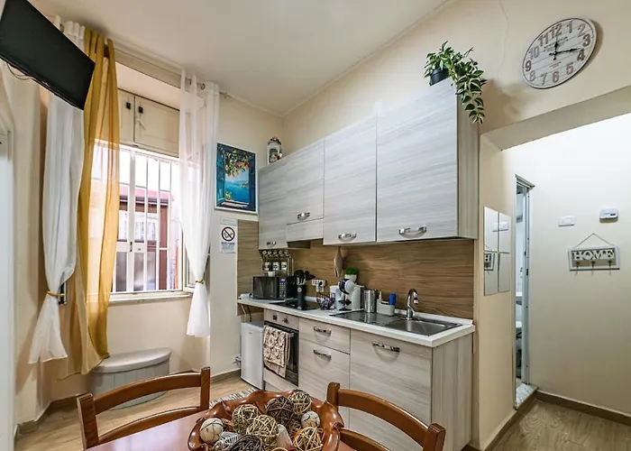 Cor&cas - Airport Neapel